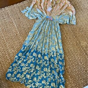 Miss June Paris Silk Blend Maxi Dress – Size Small – NWT